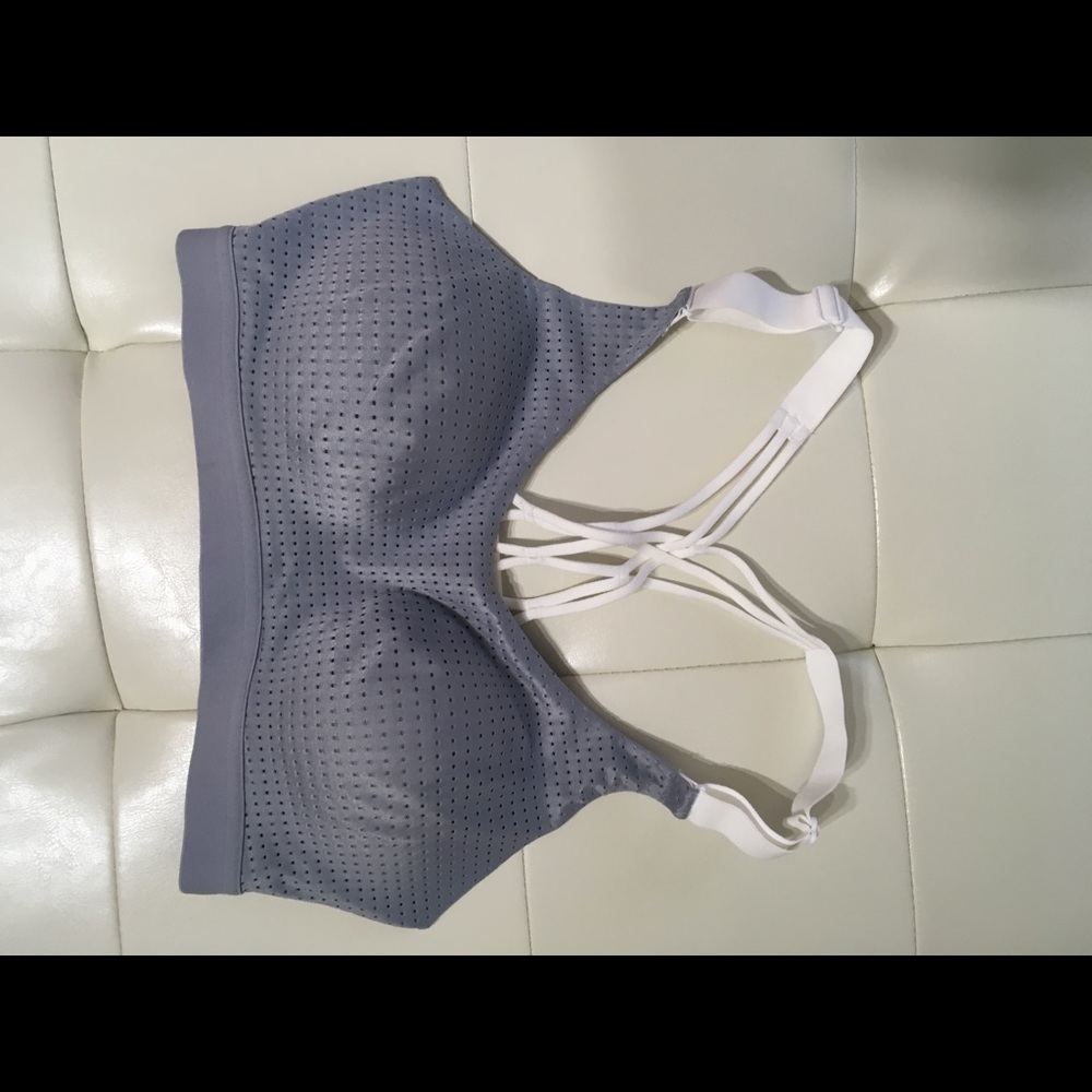 Victoria secrete sport bra